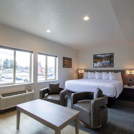 Cedar Street Hotel & Suites Сандпойнт Екстериор снимка