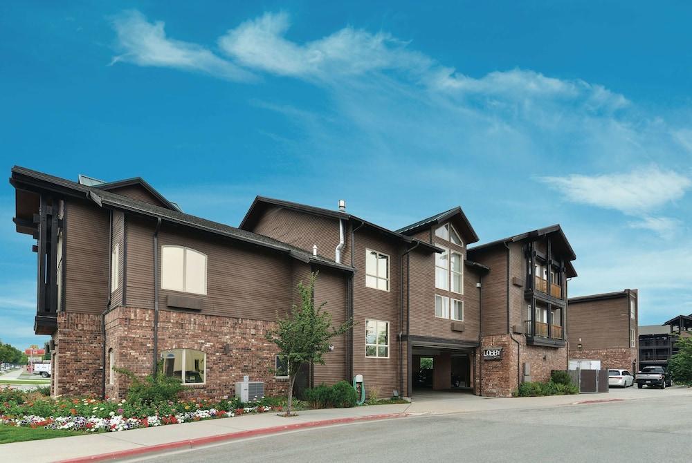 Cedar Street Hotel & Suites Сандпойнт Екстериор снимка