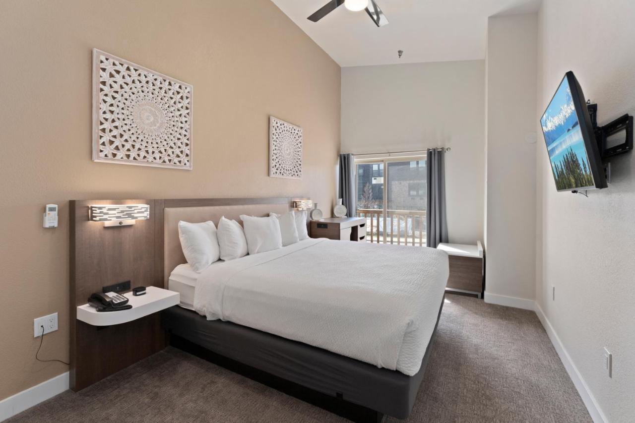 Cedar Street Hotel & Suites Сандпойнт Екстериор снимка