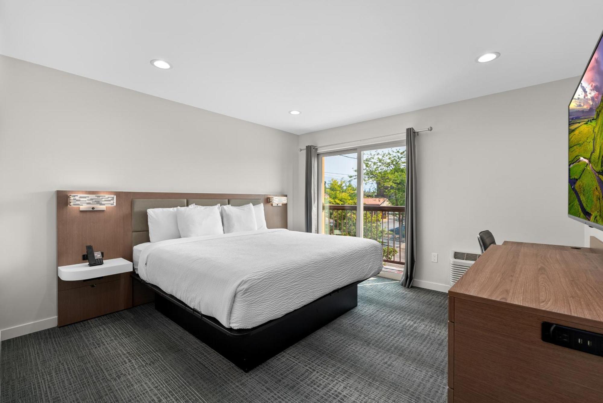 Cedar Street Hotel & Suites Сандпойнт Екстериор снимка