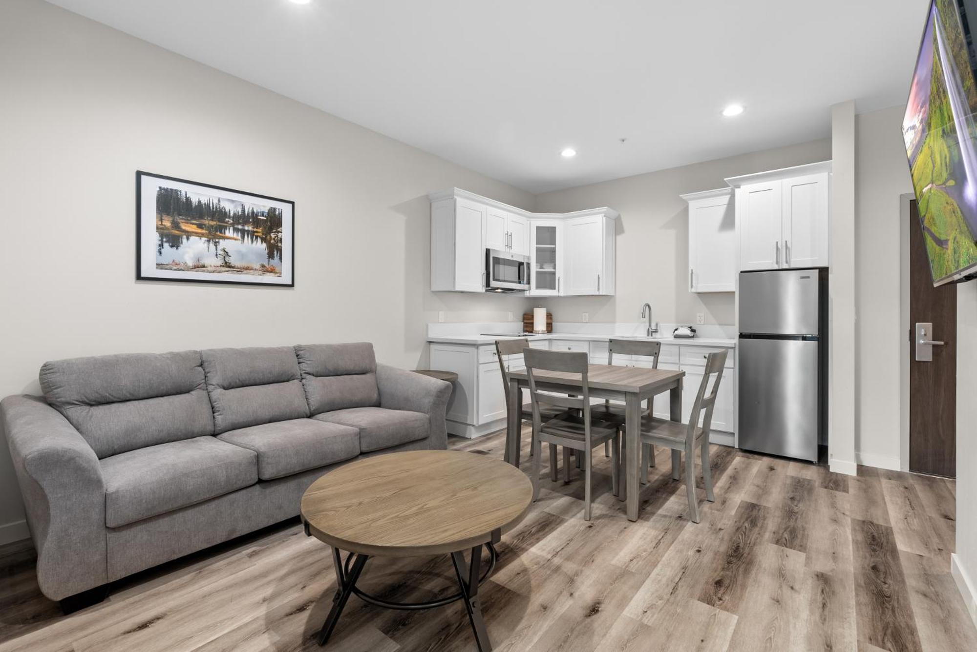 Cedar Street Hotel & Suites Сандпойнт Екстериор снимка